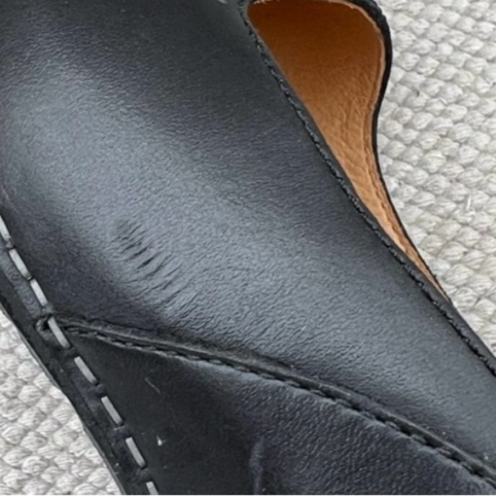 Dansko Black and Tan Sandals with Mary Jane Strap. Small scuff in picture - Picture 5 of 6